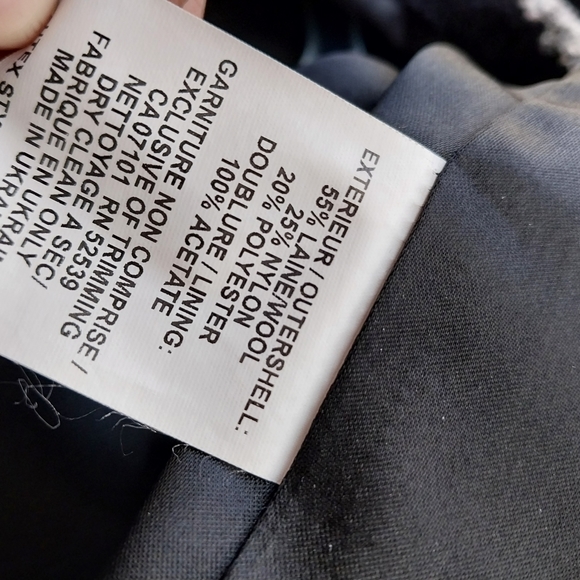 Vintage Winter Coat With Fur Trim - Picture 3 of 7